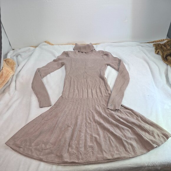 Cozy Ribbed Knit Turtleneck Guess Dress in Beige - Size M - Perfect for Fall! - Picture 2 of 14